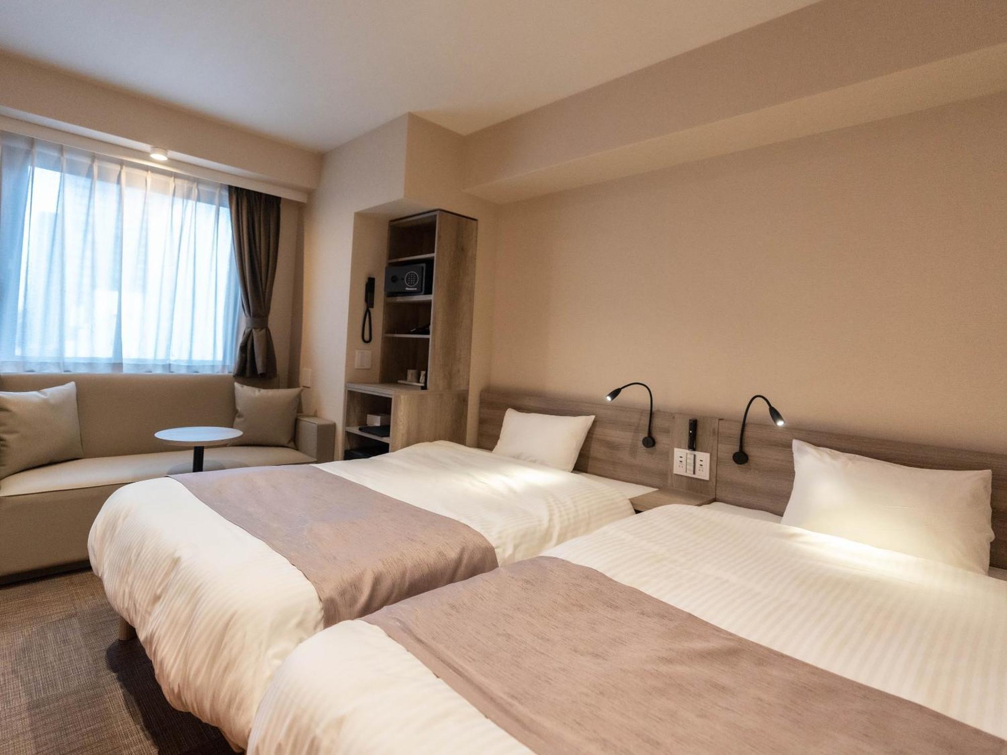 Hotel Sanrriott Shinsaibashi Осака Экстерьер фото